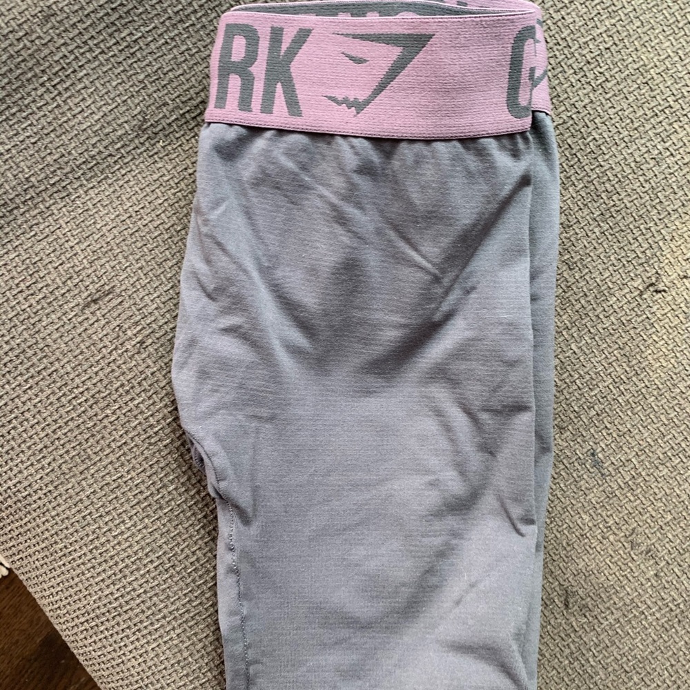 Cropped gymshark leggings